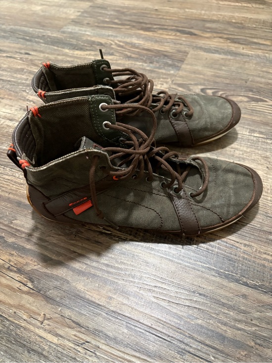 Puma Shoes - Puma Vintage High Top Sneakers $10.00 Women’s Size 7.5 Men’s Size 6
